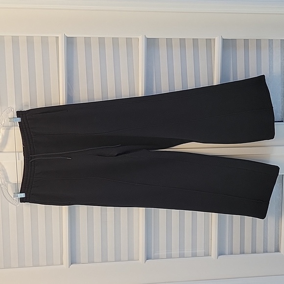 Victoria's Secret PINK Ivy Fleece Wide Leg Black Sweatpants In Large NWT - Picture 1 of 8